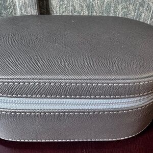 Wolf 1834 Heritage Oval Jewelry Box